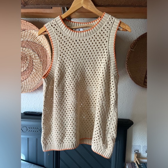 SUNDRY Tops - SUNDRY cream crochet orange trim tank heart on back large
